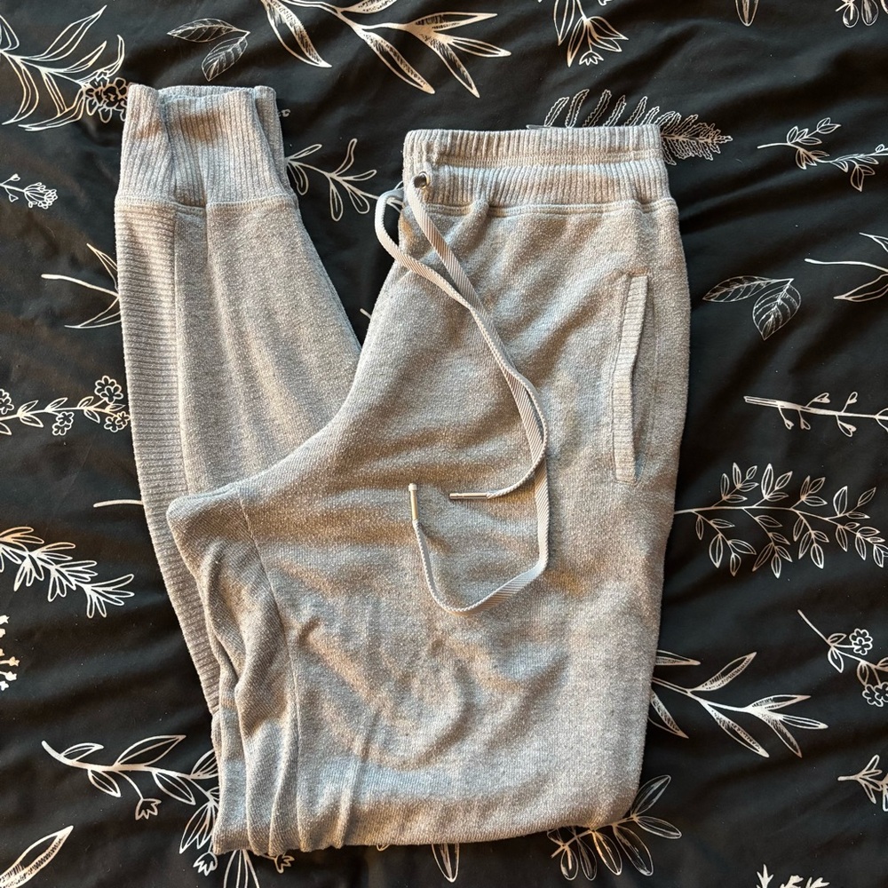 Alala Heather Gray Joggers with Tapered Legs and Elastic Waistband
